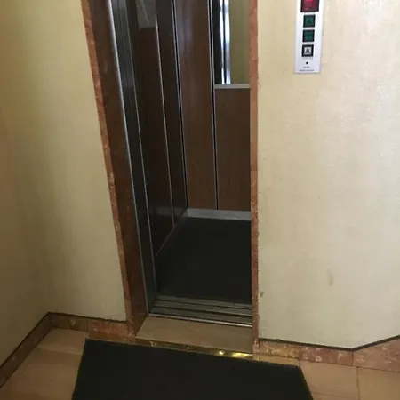 招待所 Riva Reno 4 3*