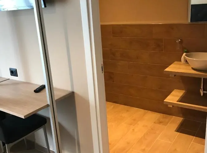 Riva Reno 4 게스트하우스