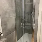 Riva Reno 4 בית הארחה 3*