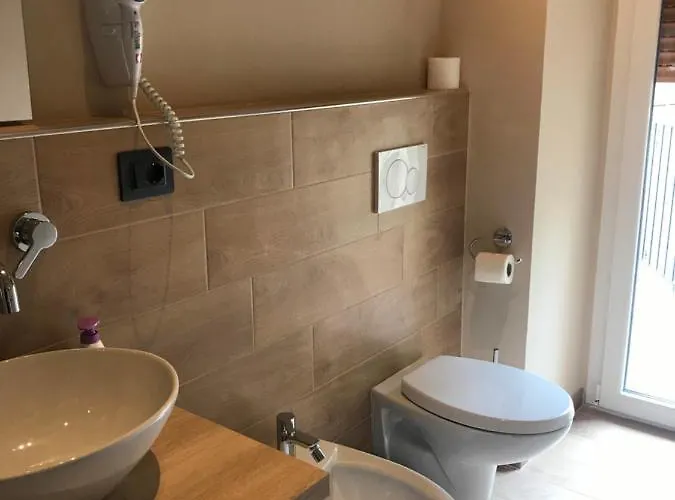 Riva Reno 4 3* بولونيا