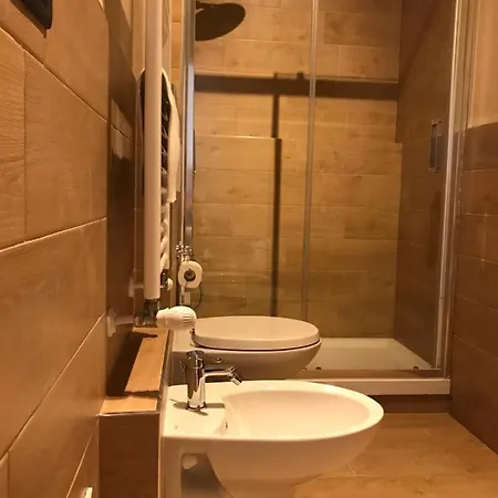 Riva Reno 4 Guest house