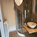 Riva Reno 4 בית הארחה בולוניה